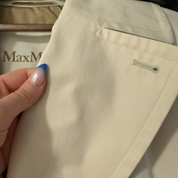 Max Mara Double-Breasted Trench Coat - Cream - Picture 3 of 8